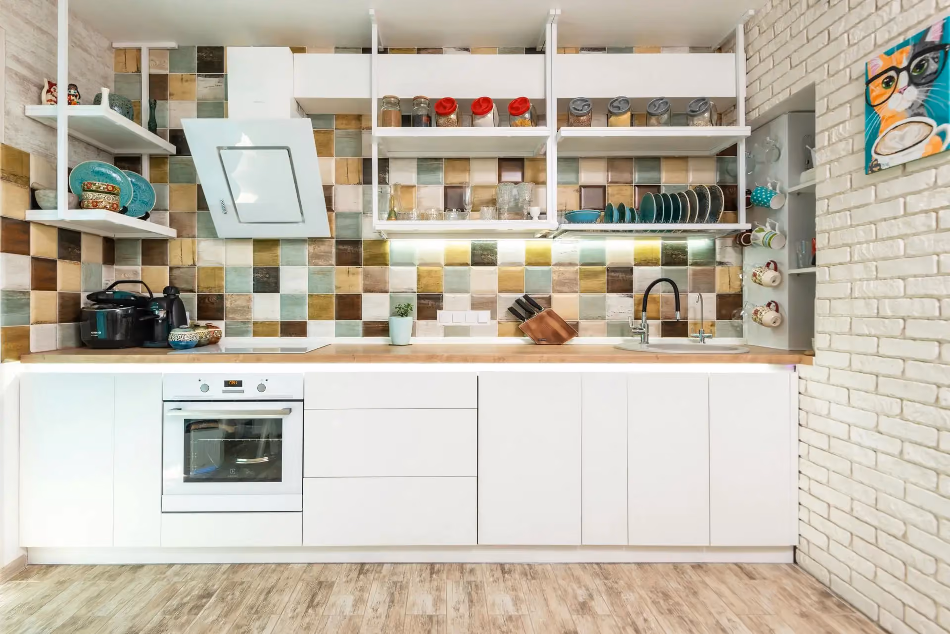 cuisine en formica renovee ambiance chaleureuse et lumineuse